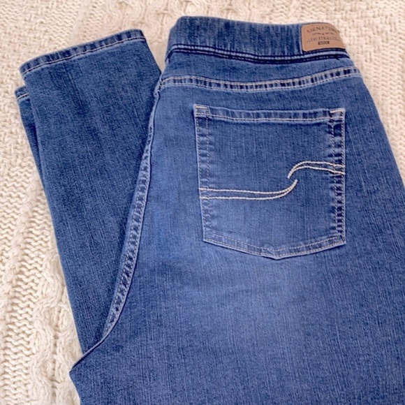 Levi’s totally shaping pull on skinny jeans size 33x32 - Picture 6 of 6